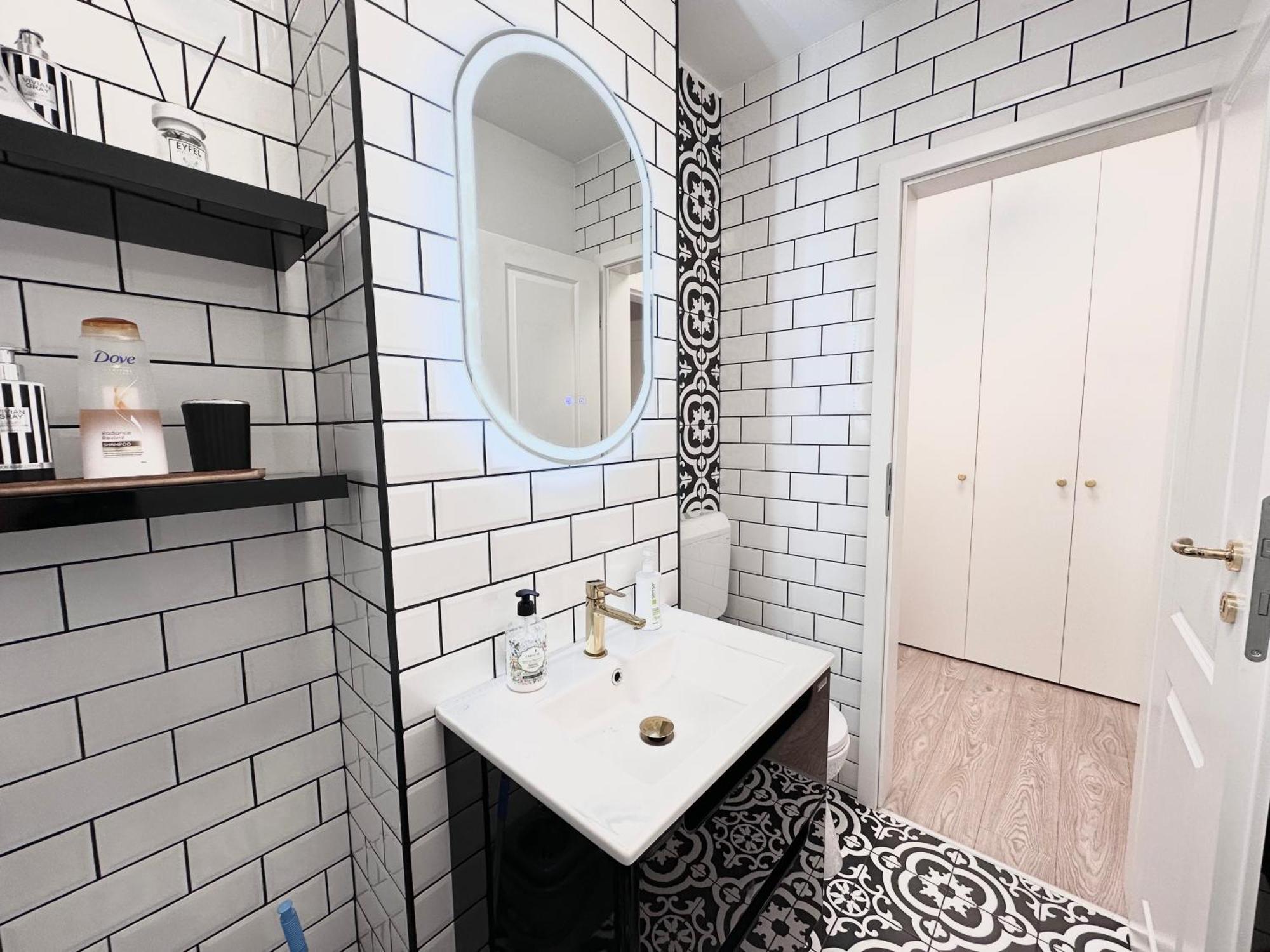 Central Spacious Apartment With Balcony - Alba Carolina Alba Iulia Ngoại thất bức ảnh
